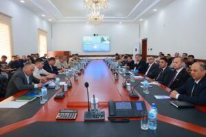 Йирик корхонадаги долзарб учрашув